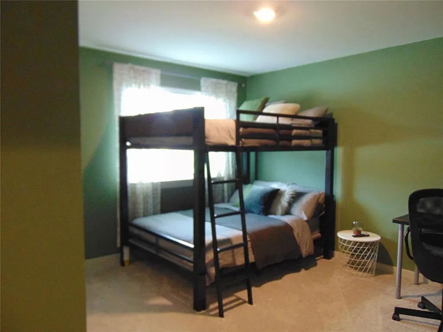 Gallery Image 38
