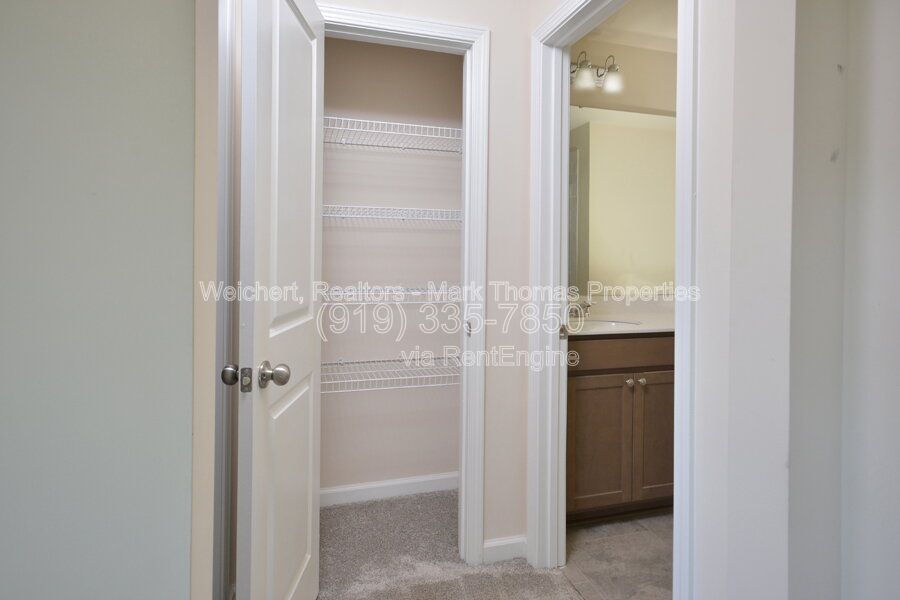 Gallery Image 23