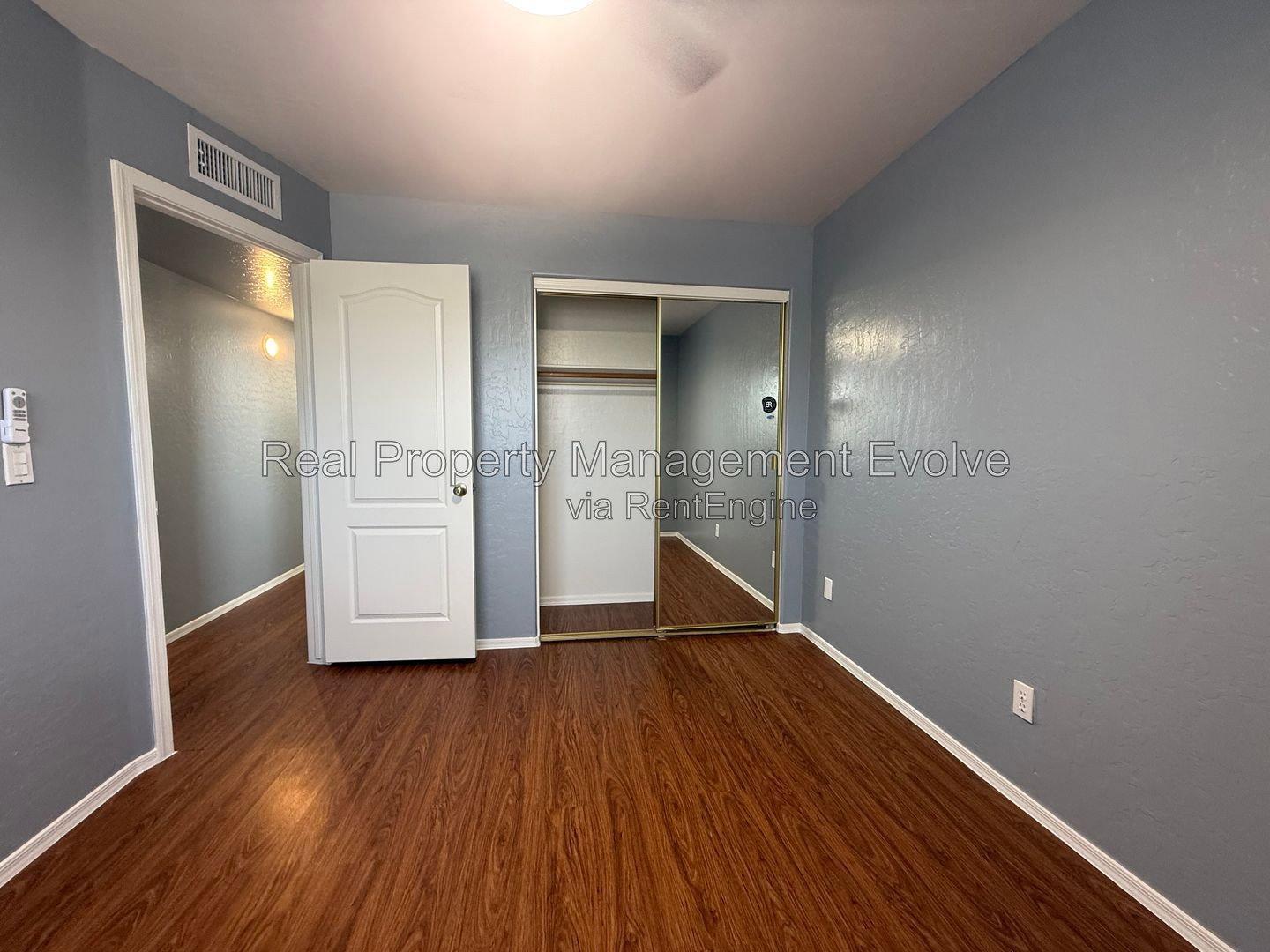 Gallery Image 30