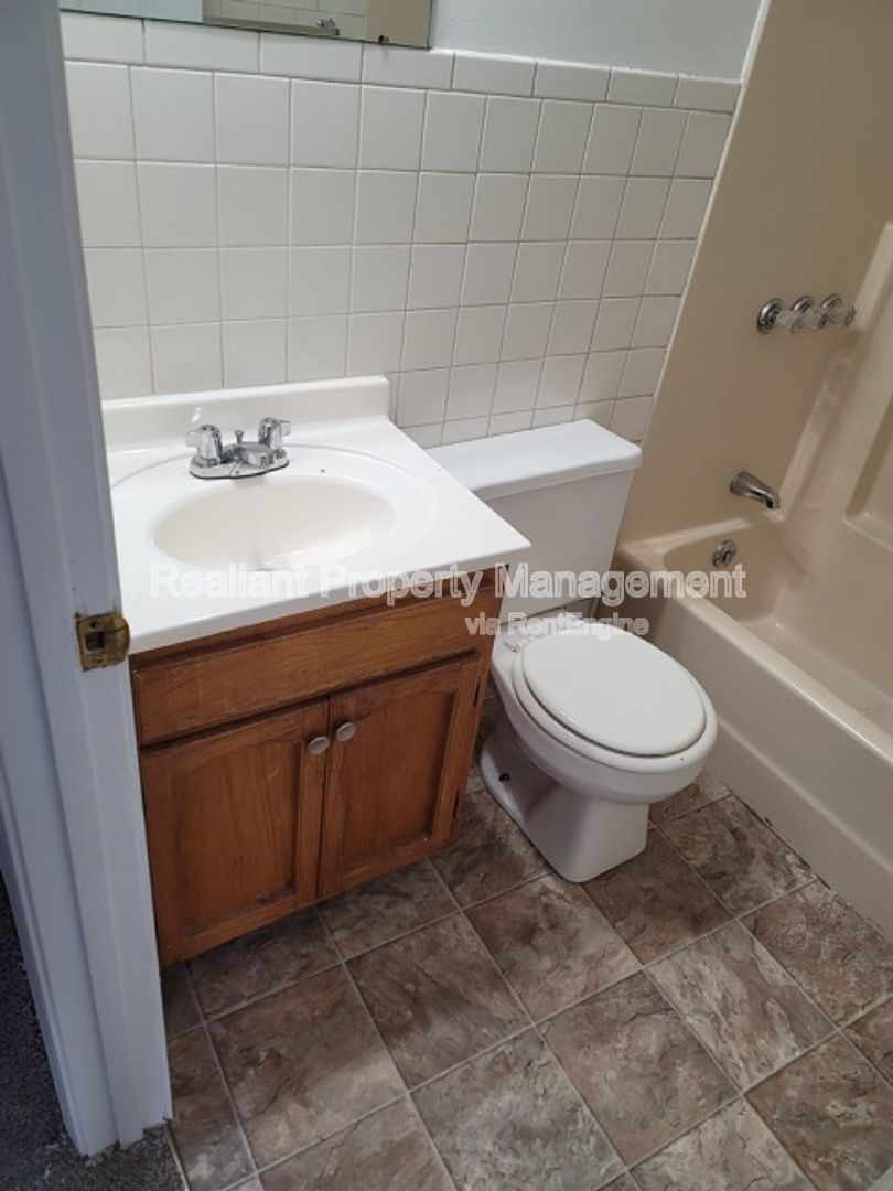 Gallery Image 16