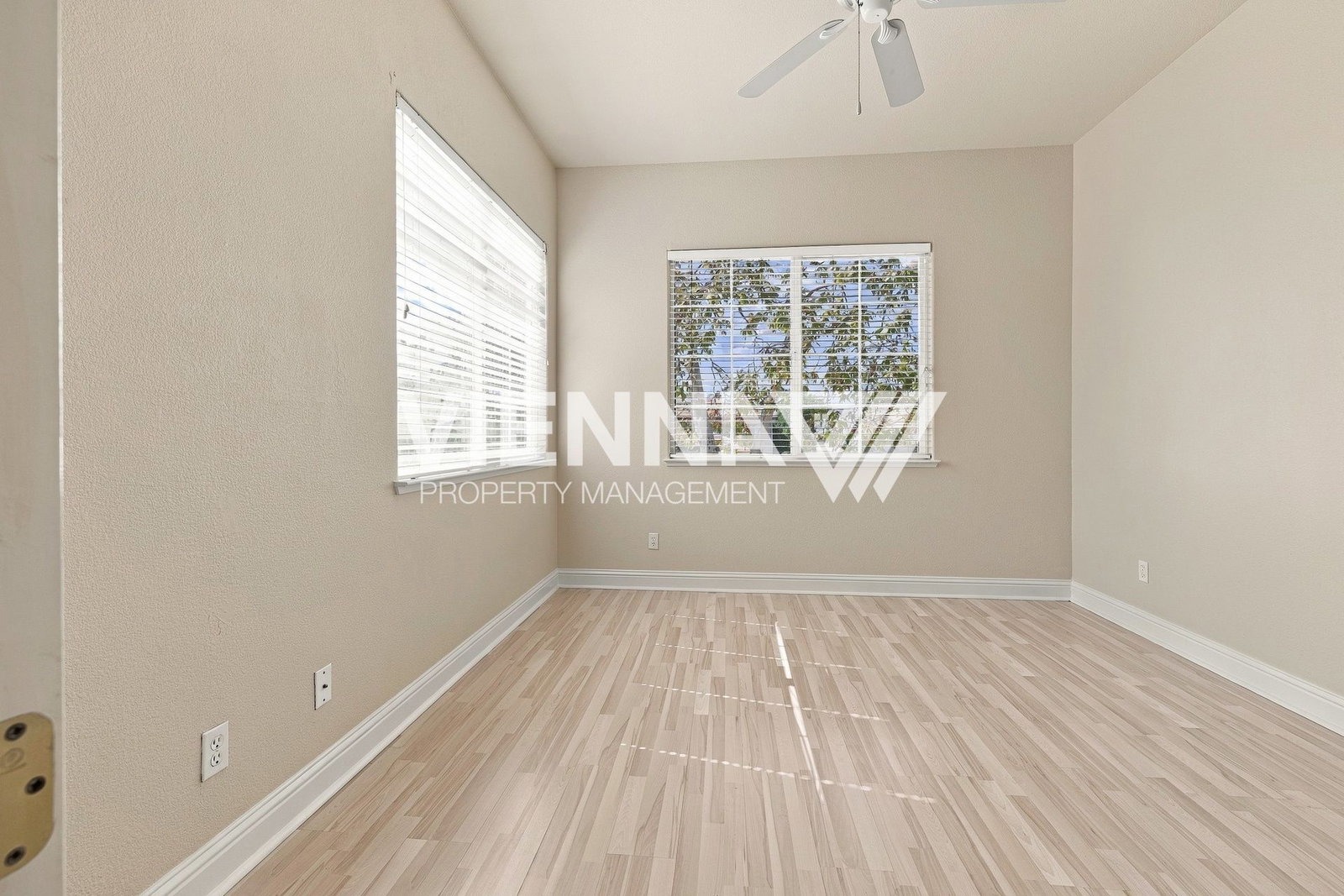Gallery Image 16