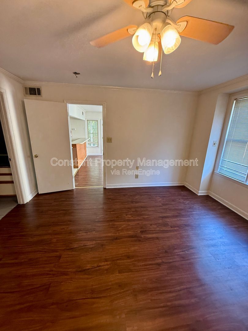 Gallery Image 7