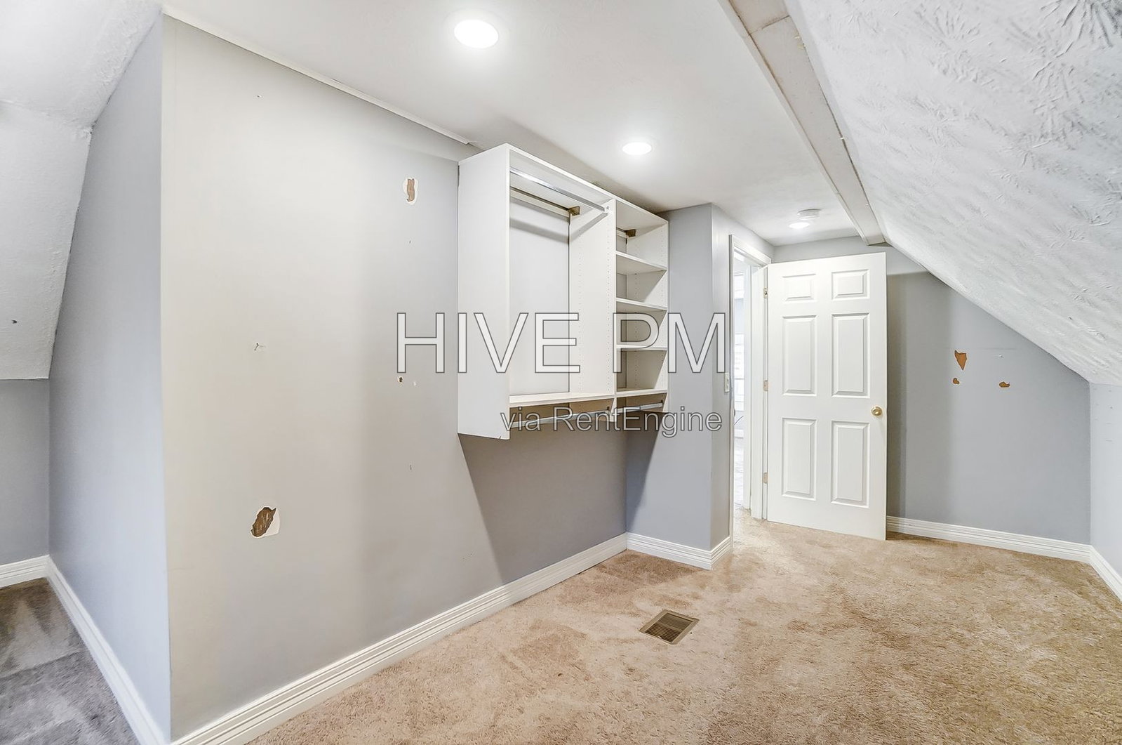 Gallery Image 33