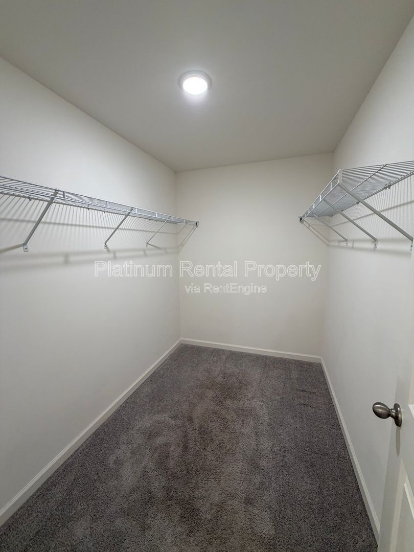 Gallery Image 17