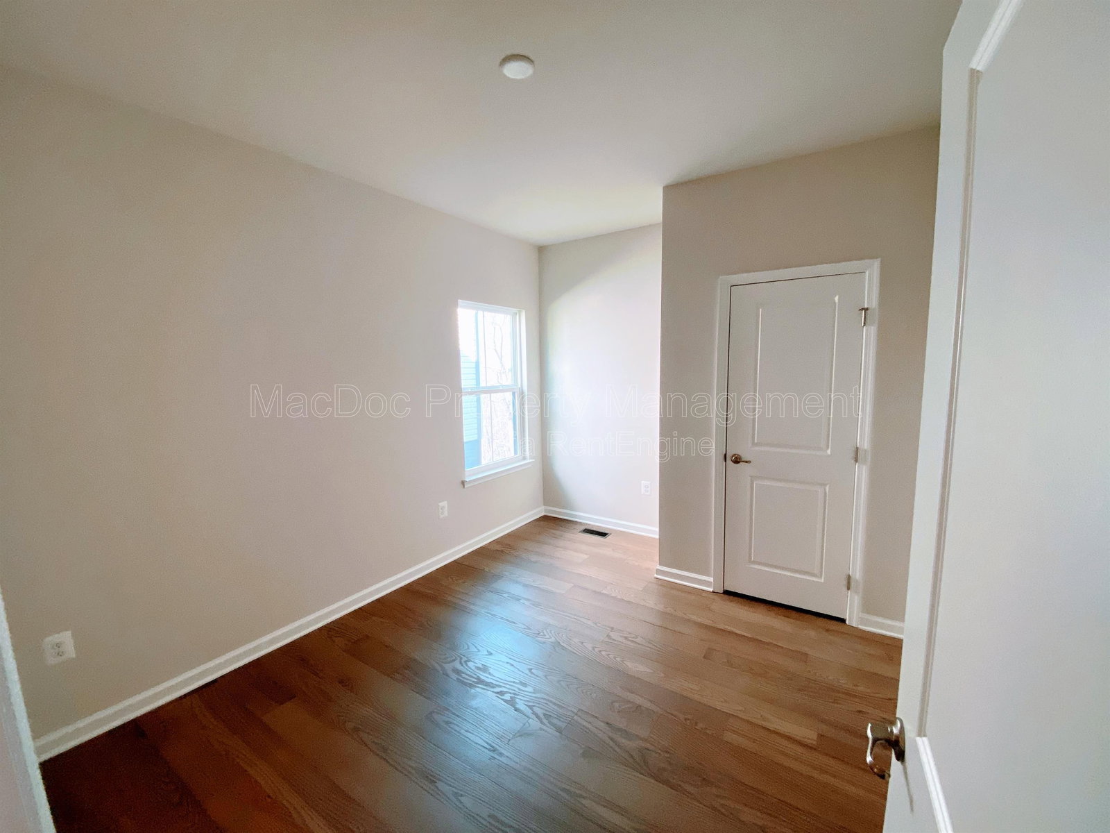 Gallery Image 18