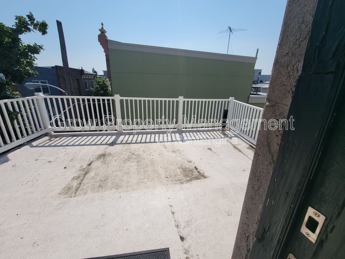 Gallery Image 16