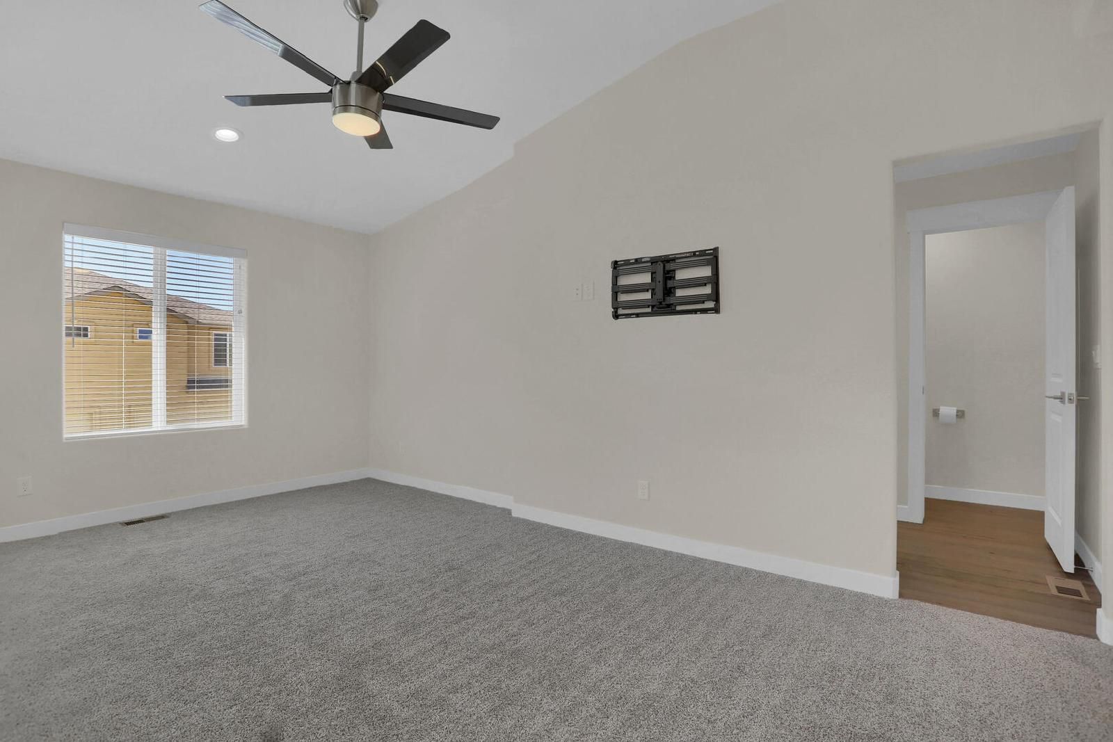 Gallery Image 19