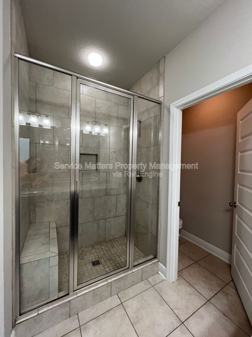 Gallery Image 17