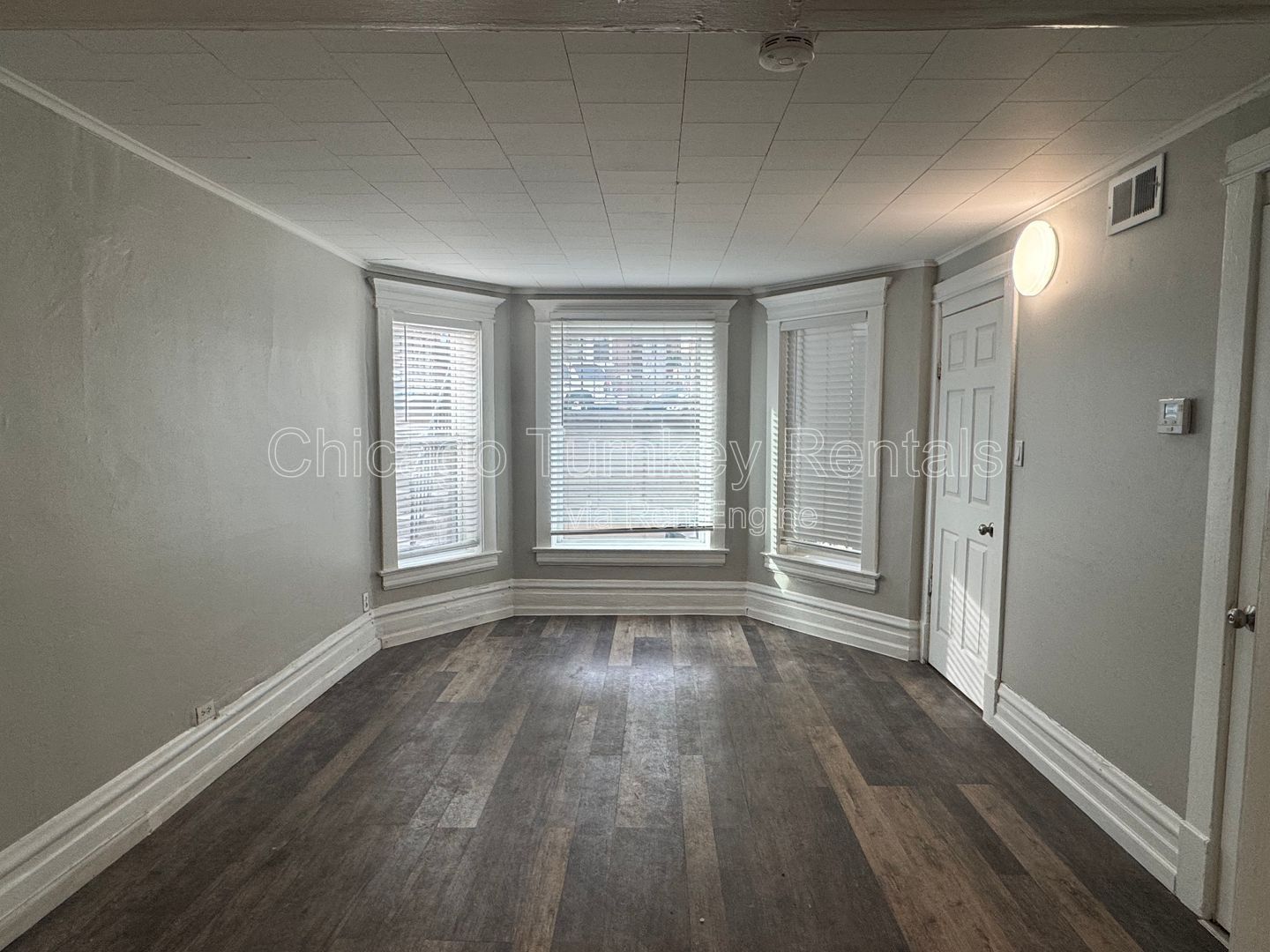 Gallery Image 0