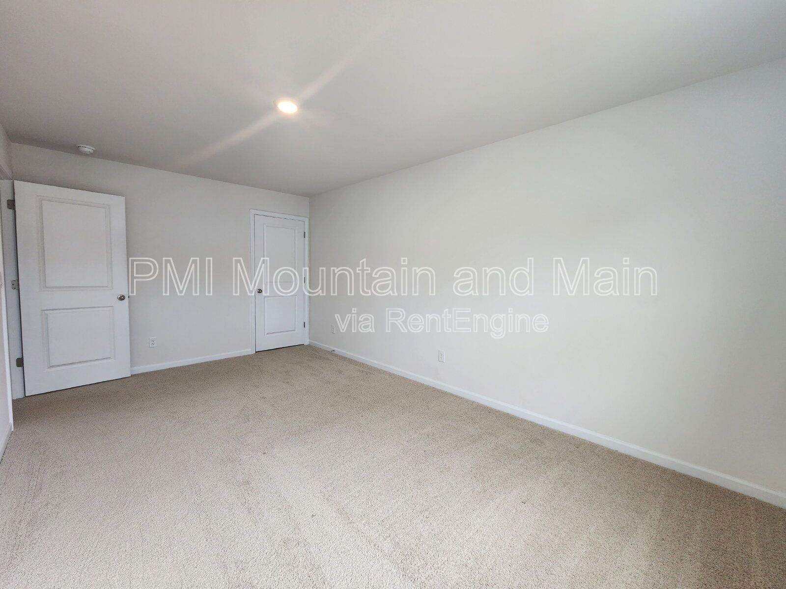 Gallery Image 18