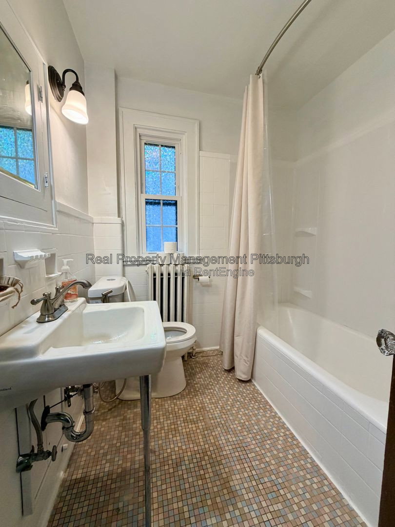 Gallery Image 16