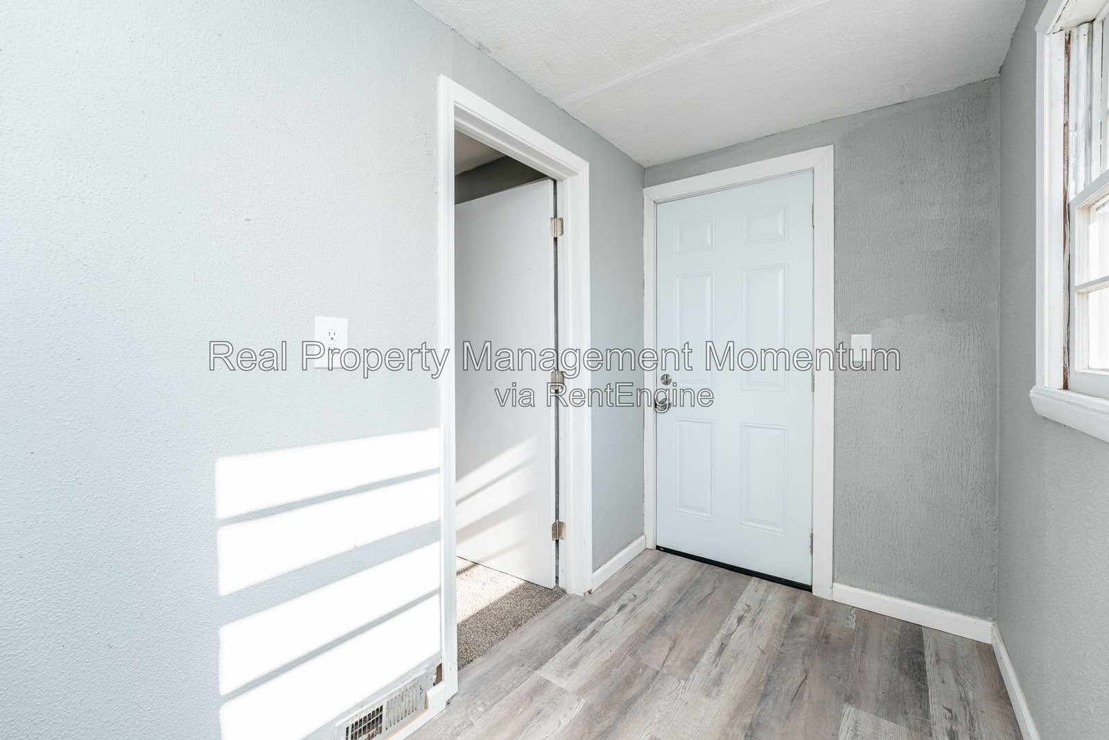 Gallery Image 17