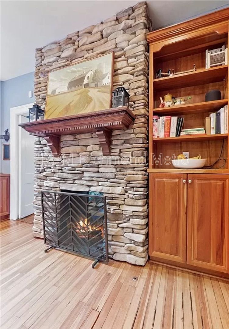 Gallery Image 13