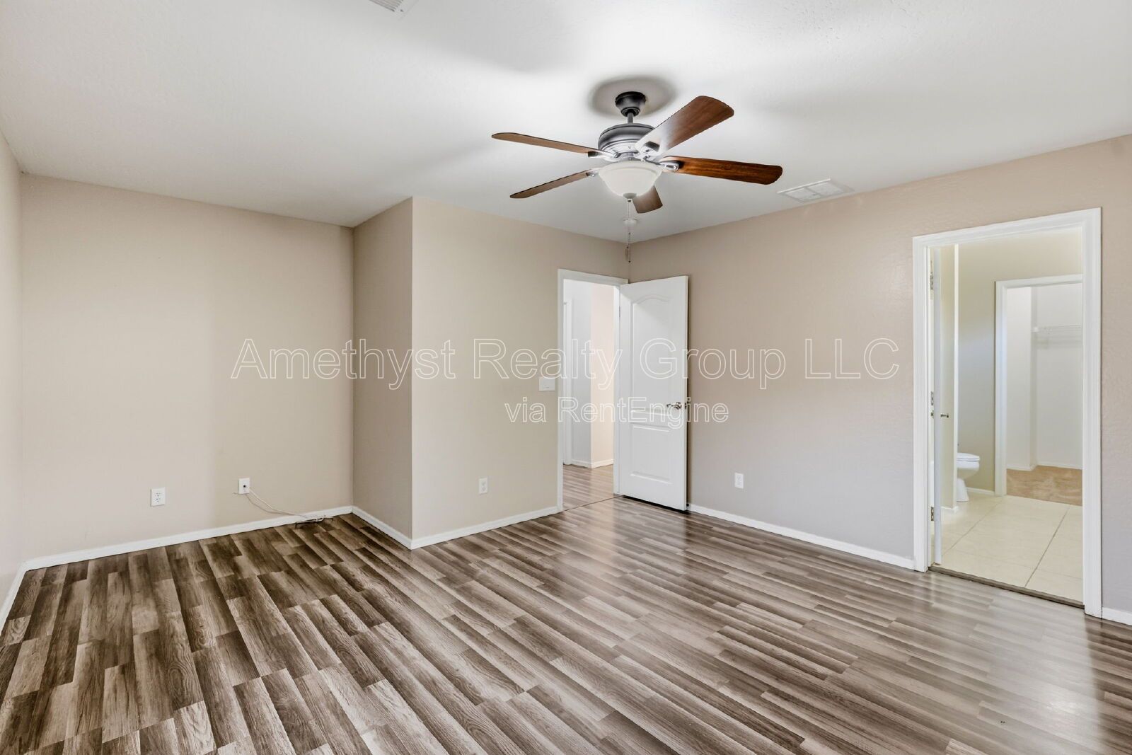 Gallery Image 30