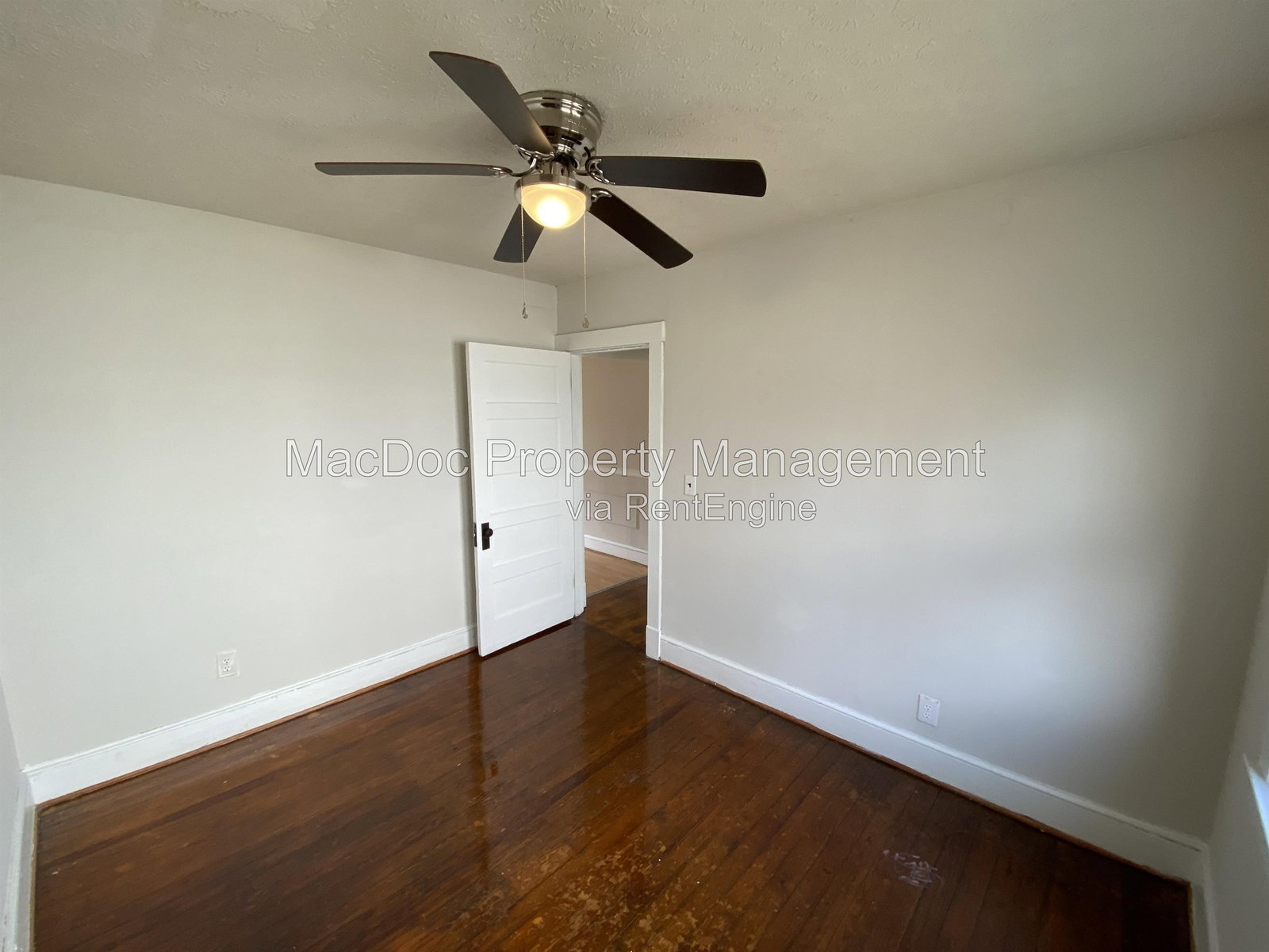 Gallery Image 19