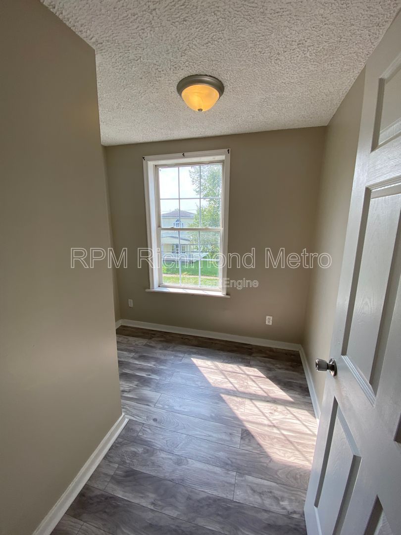 Gallery Image 15