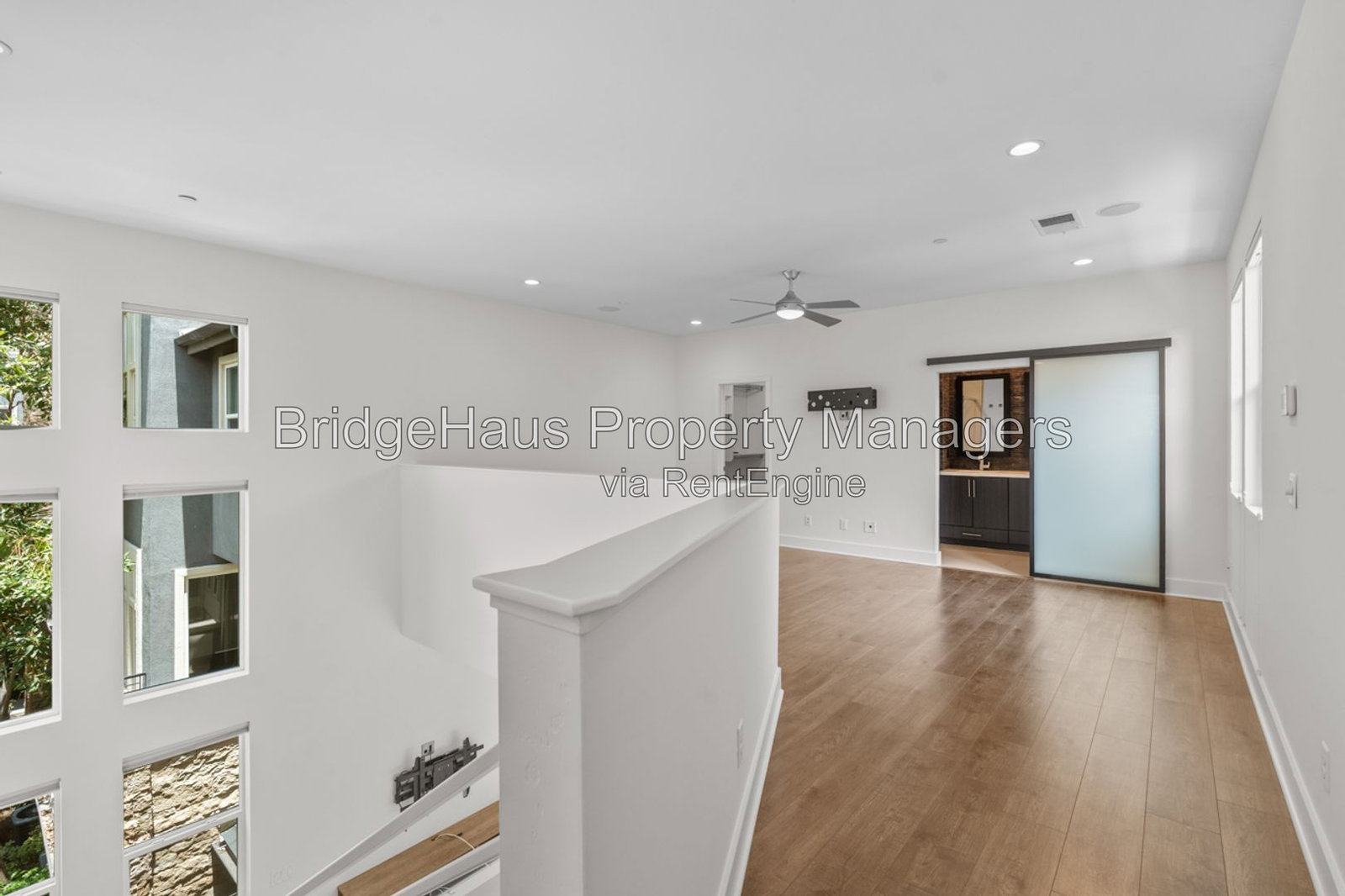 Gallery Image 34