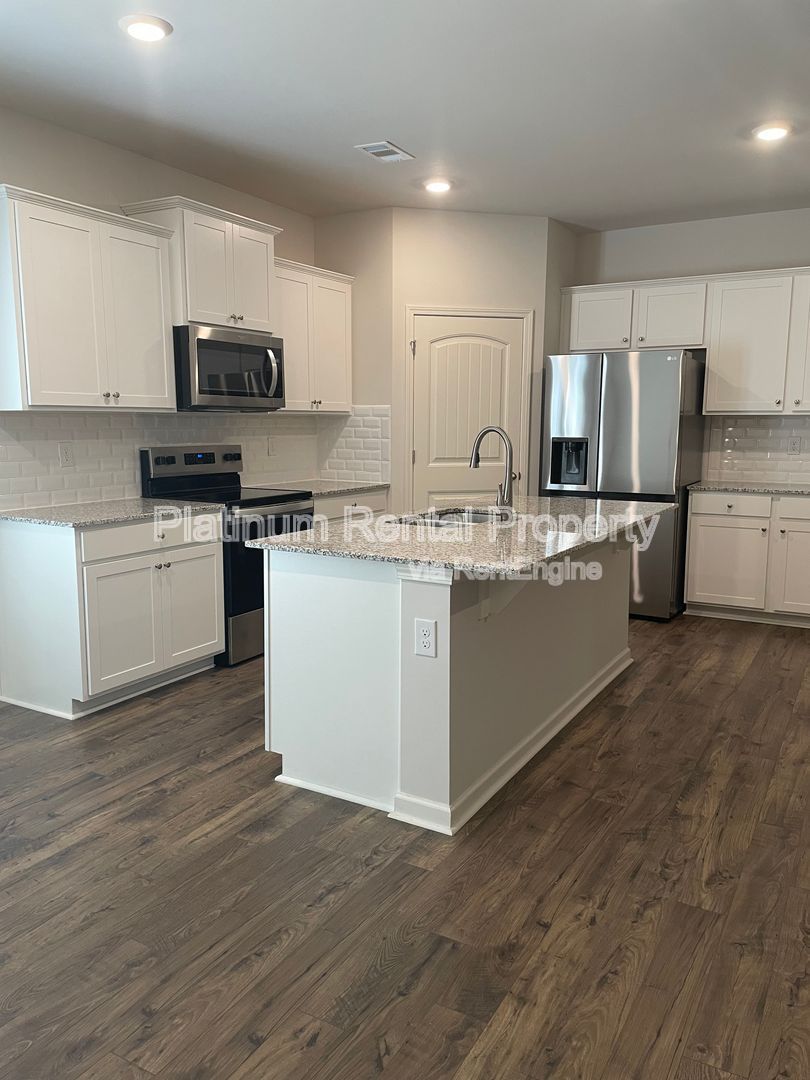 Gallery Image 13