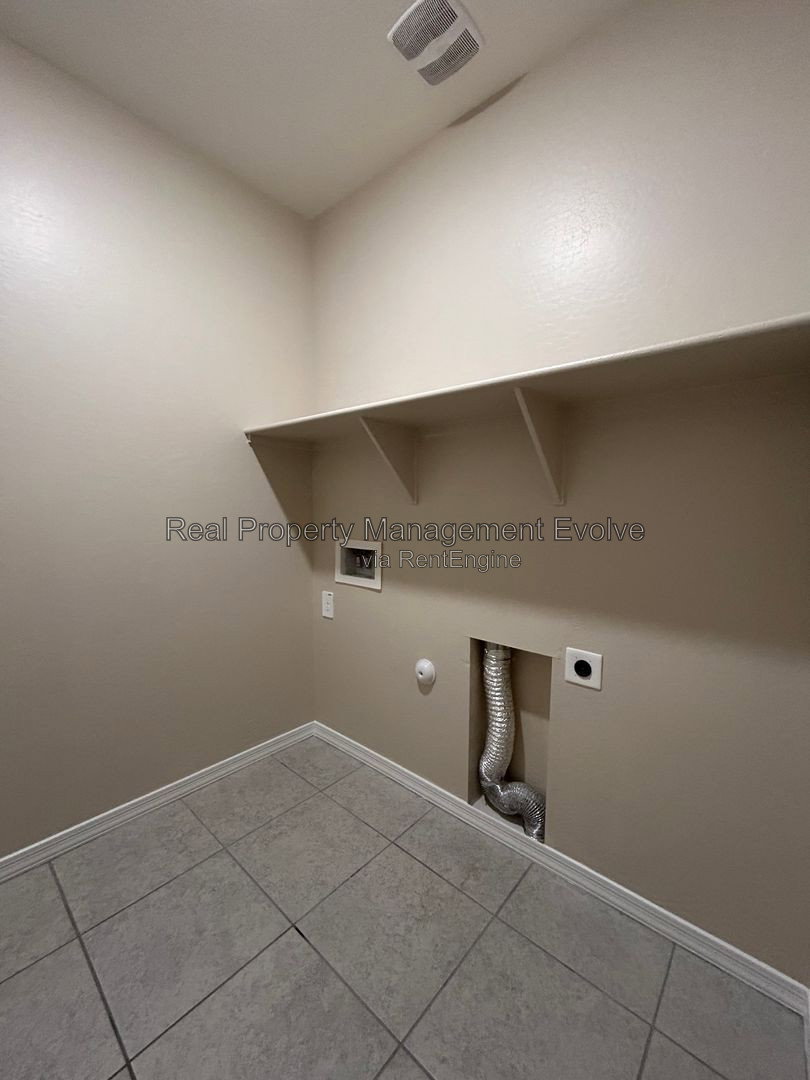 Gallery Image 25