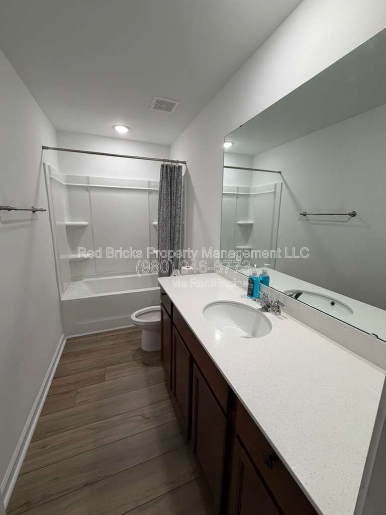 Gallery Image 29