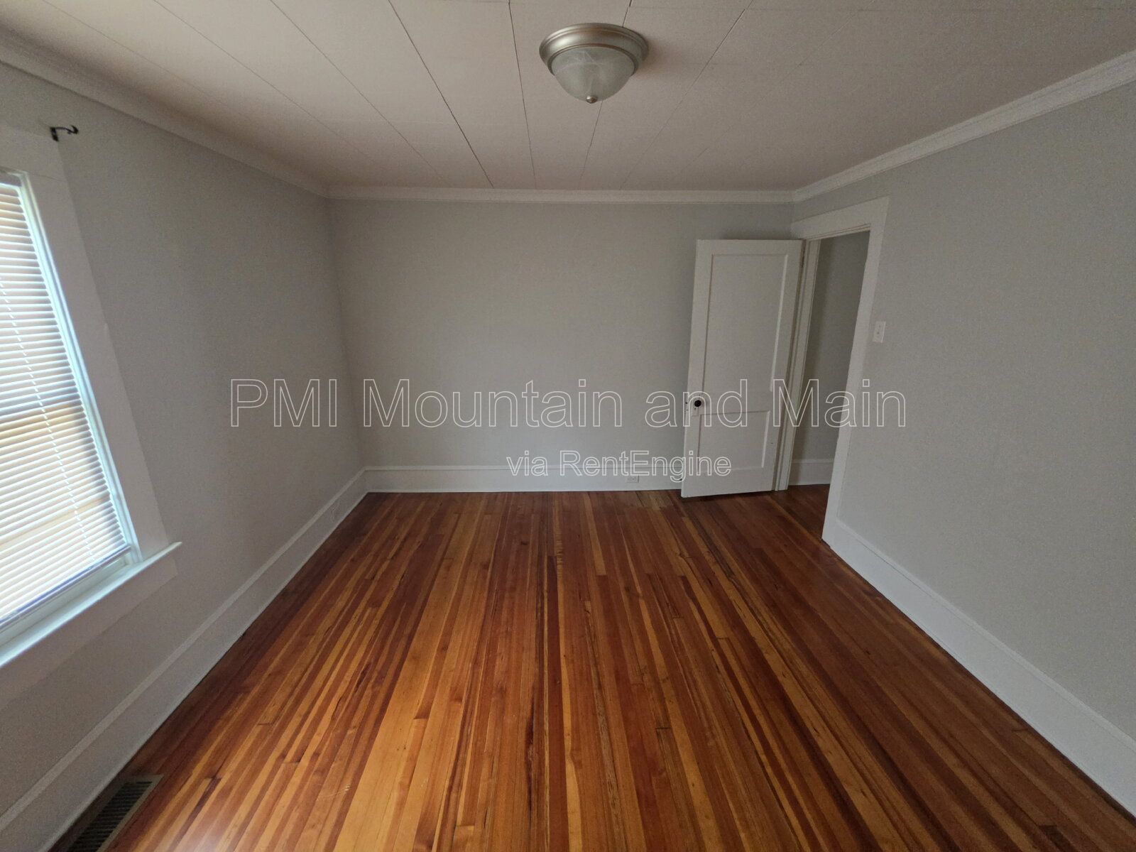Gallery Image 37