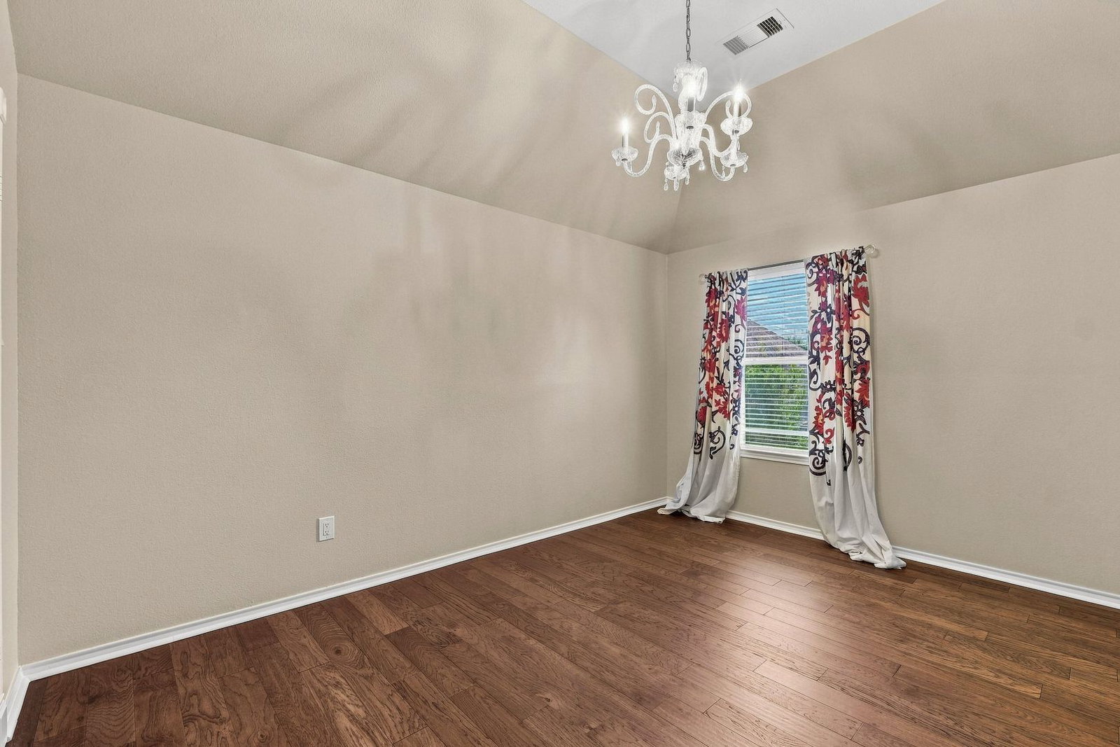 Gallery Image 19