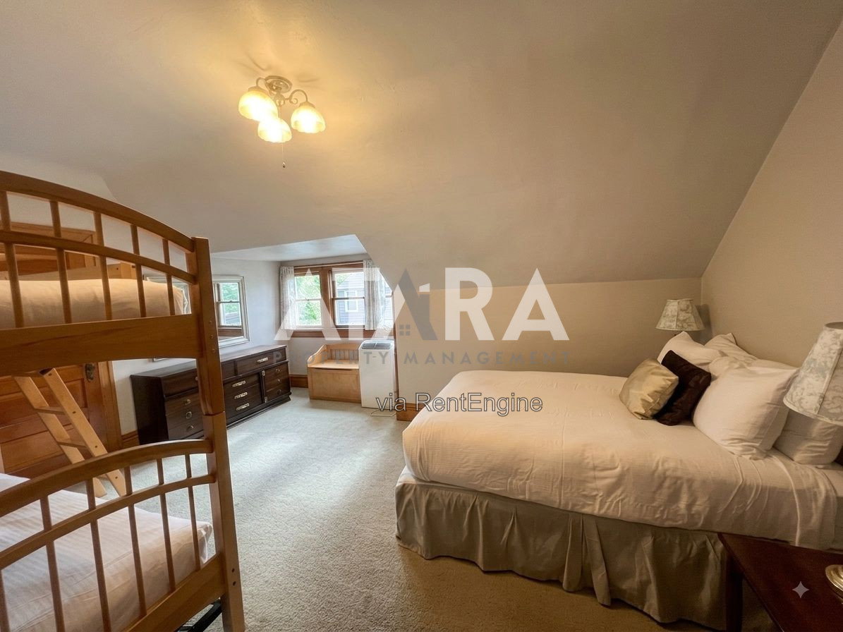 Gallery Image 37