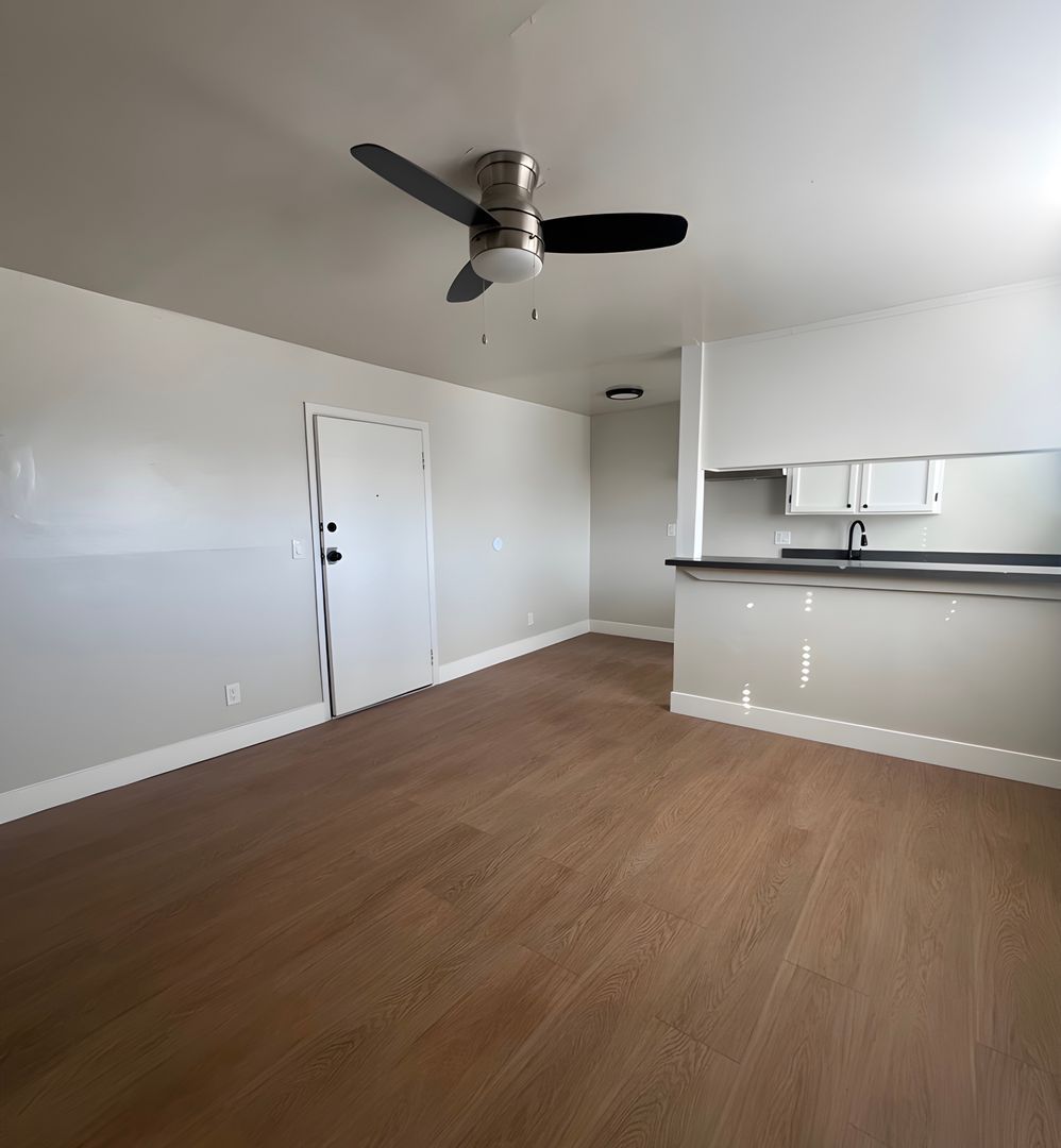 Gallery Image 0