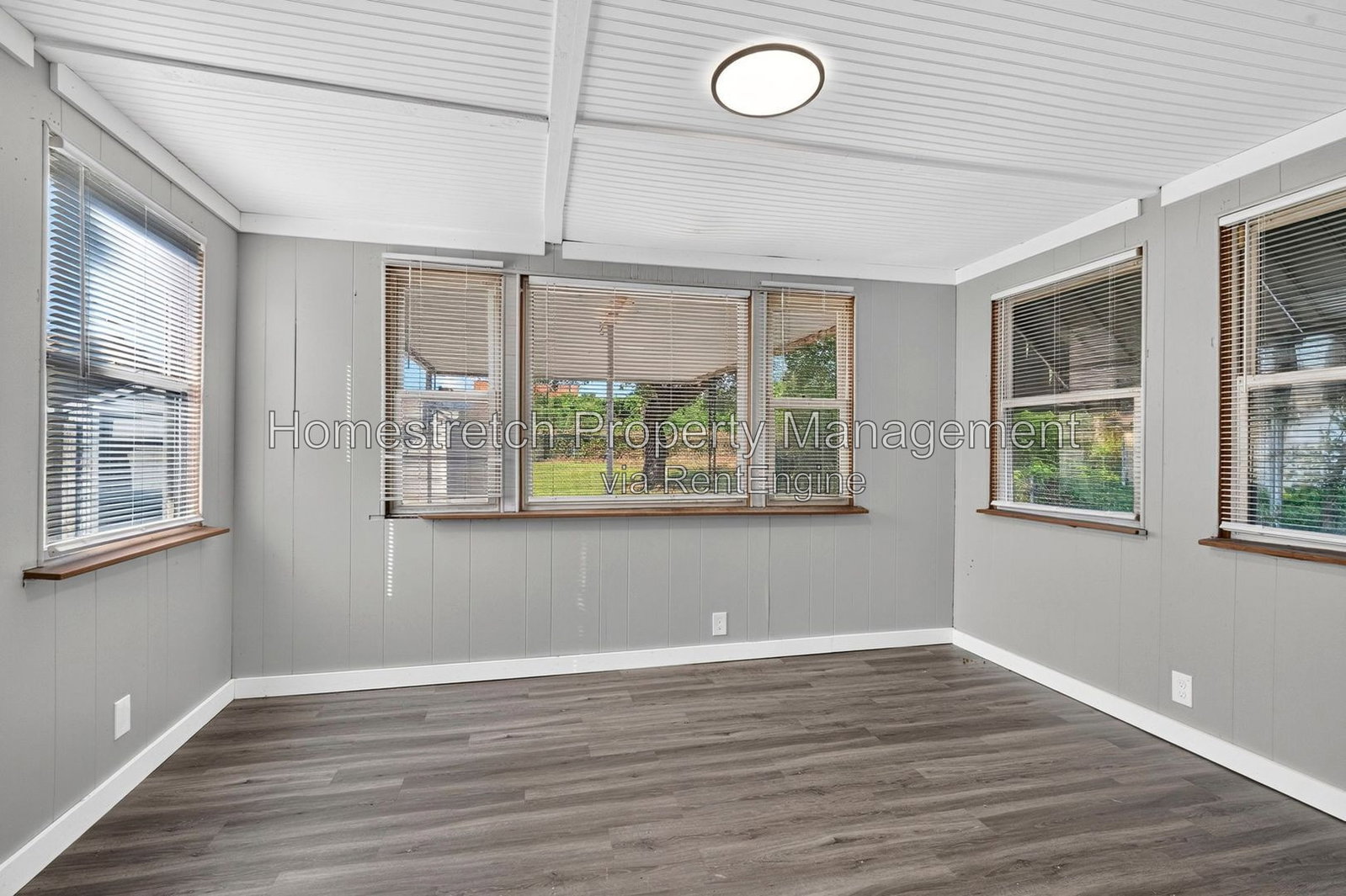Gallery Image 16