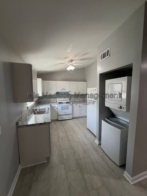 Gallery Image 19