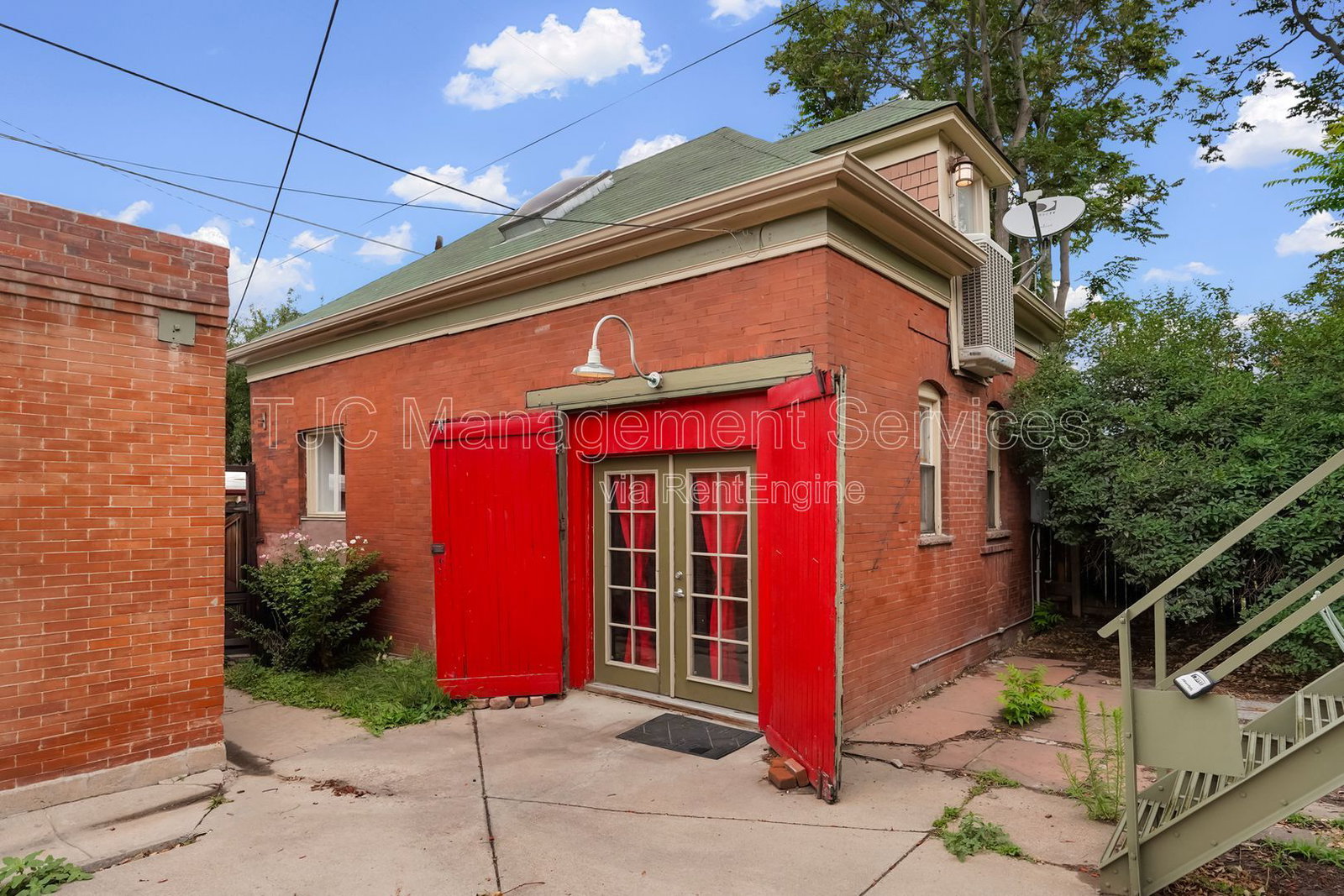Gallery Image 0