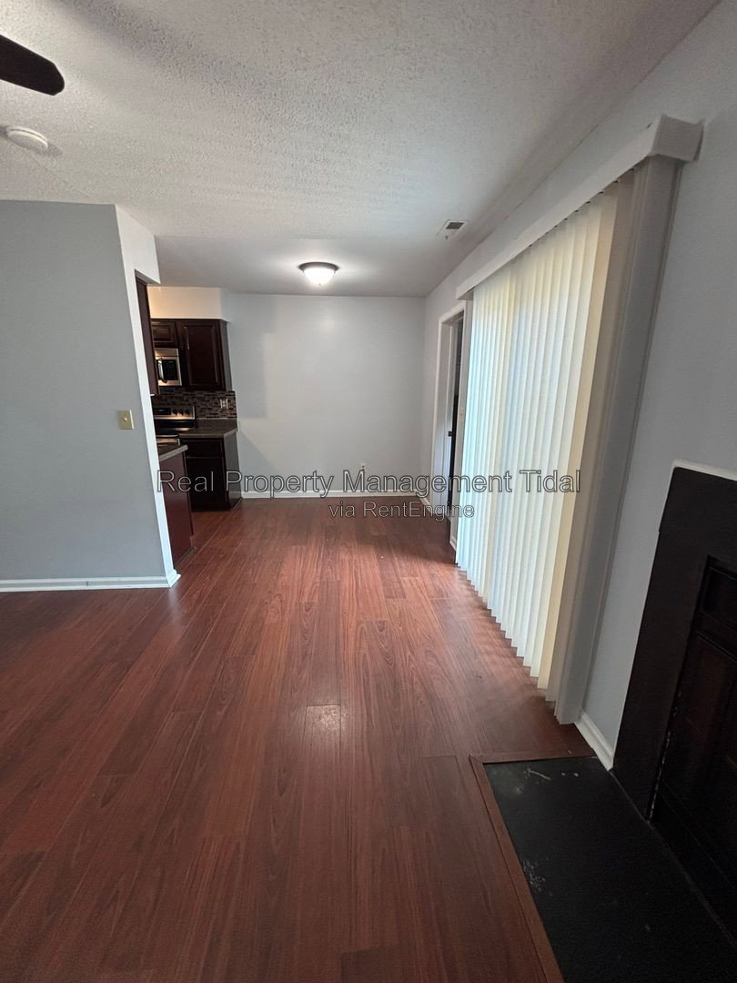 Gallery Image 13