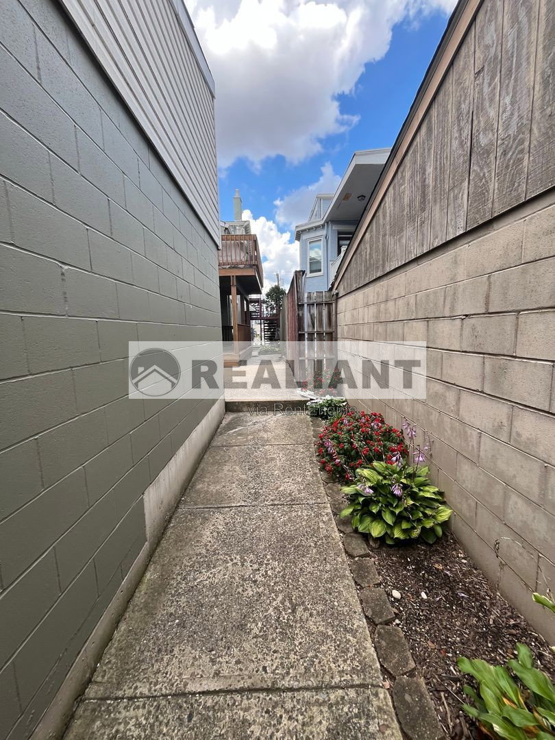 Gallery Image 28
