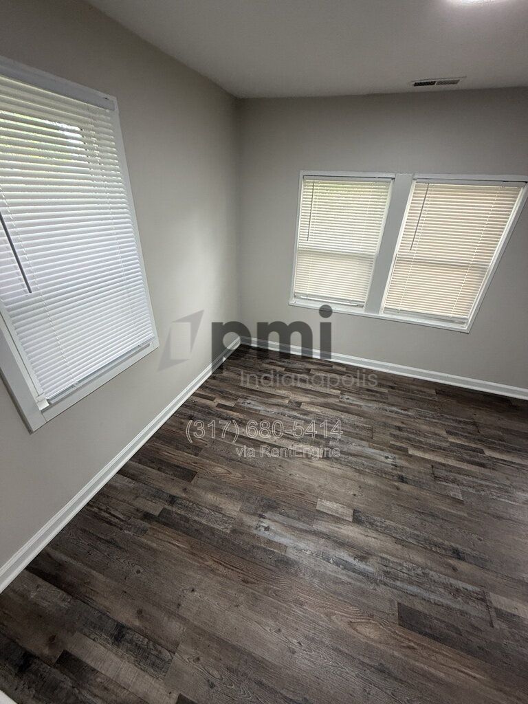 Gallery Image 29