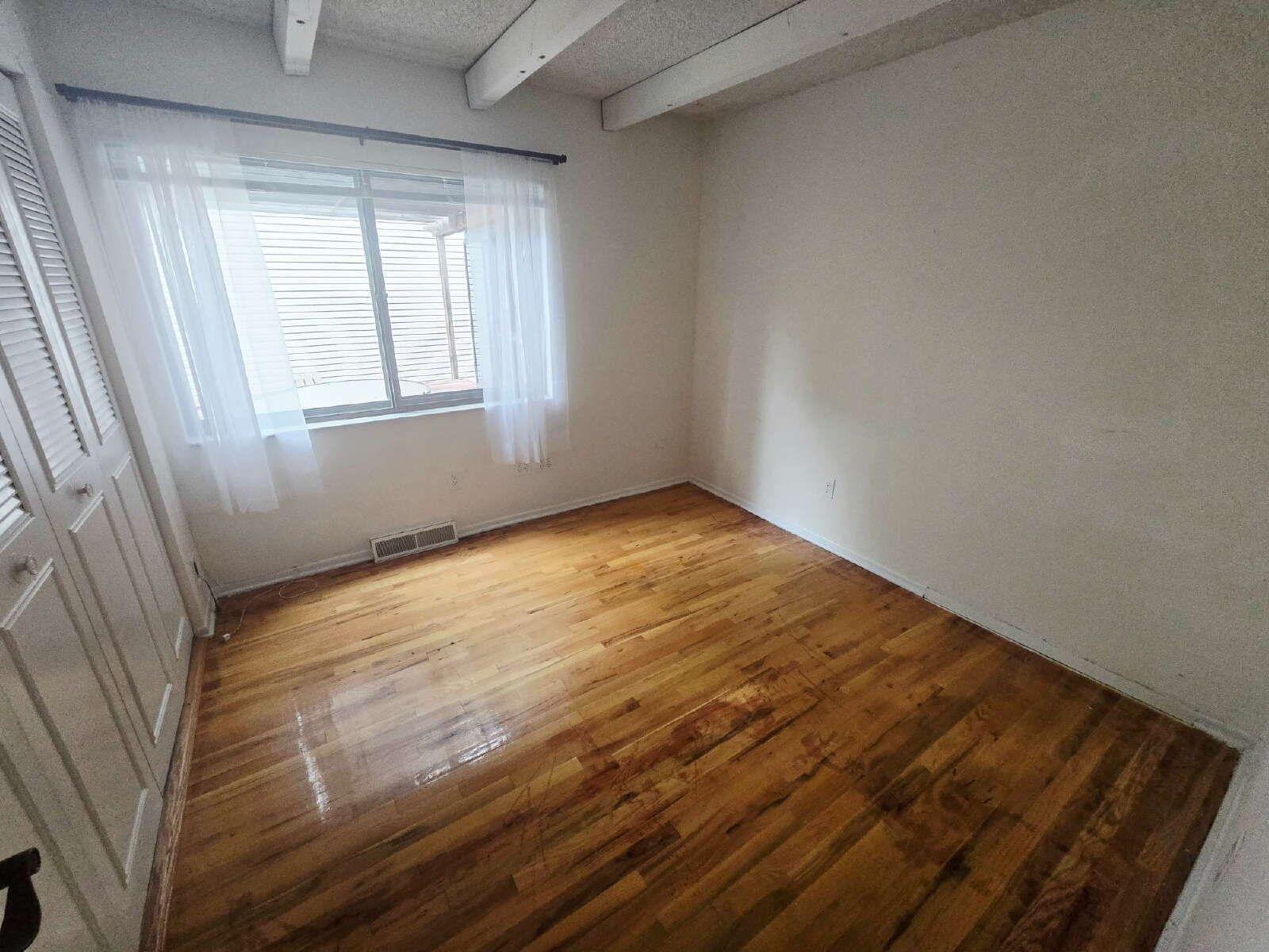 Gallery Image 36