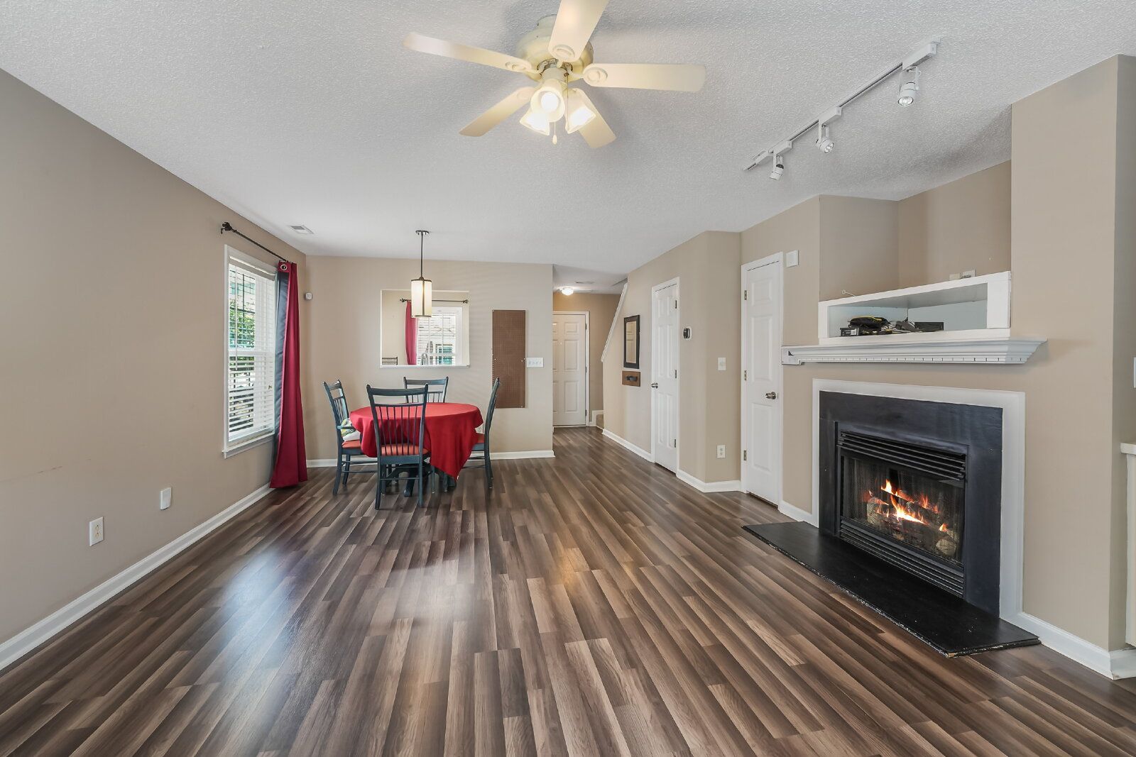 Gallery Image 9
