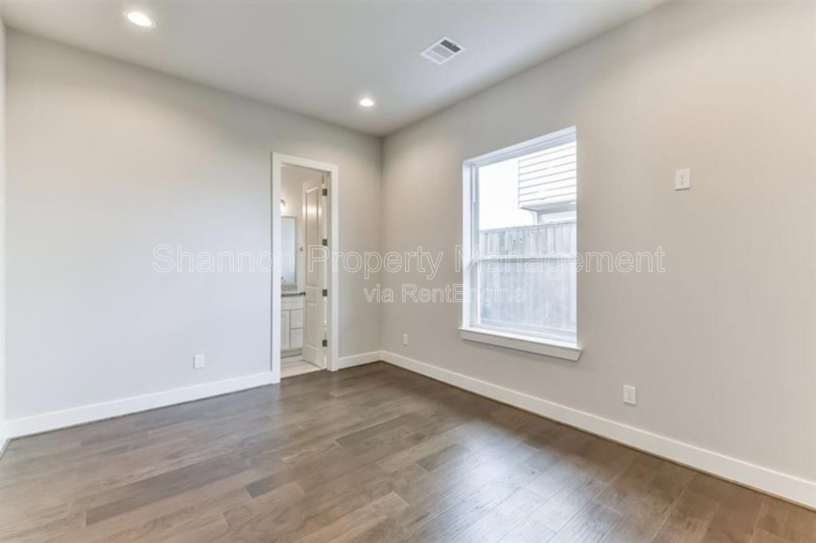 Gallery Image 21