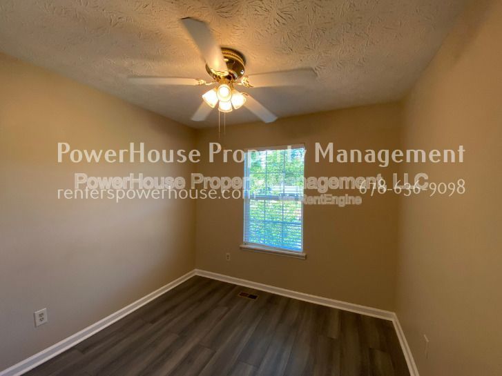 Gallery Image 12