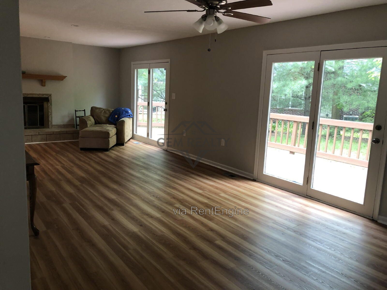 Gallery Image 16