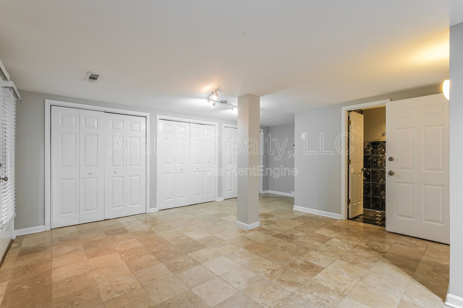 Gallery Image 16