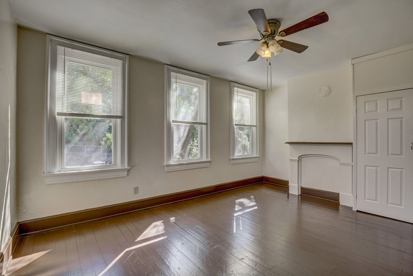 Gallery Image 10