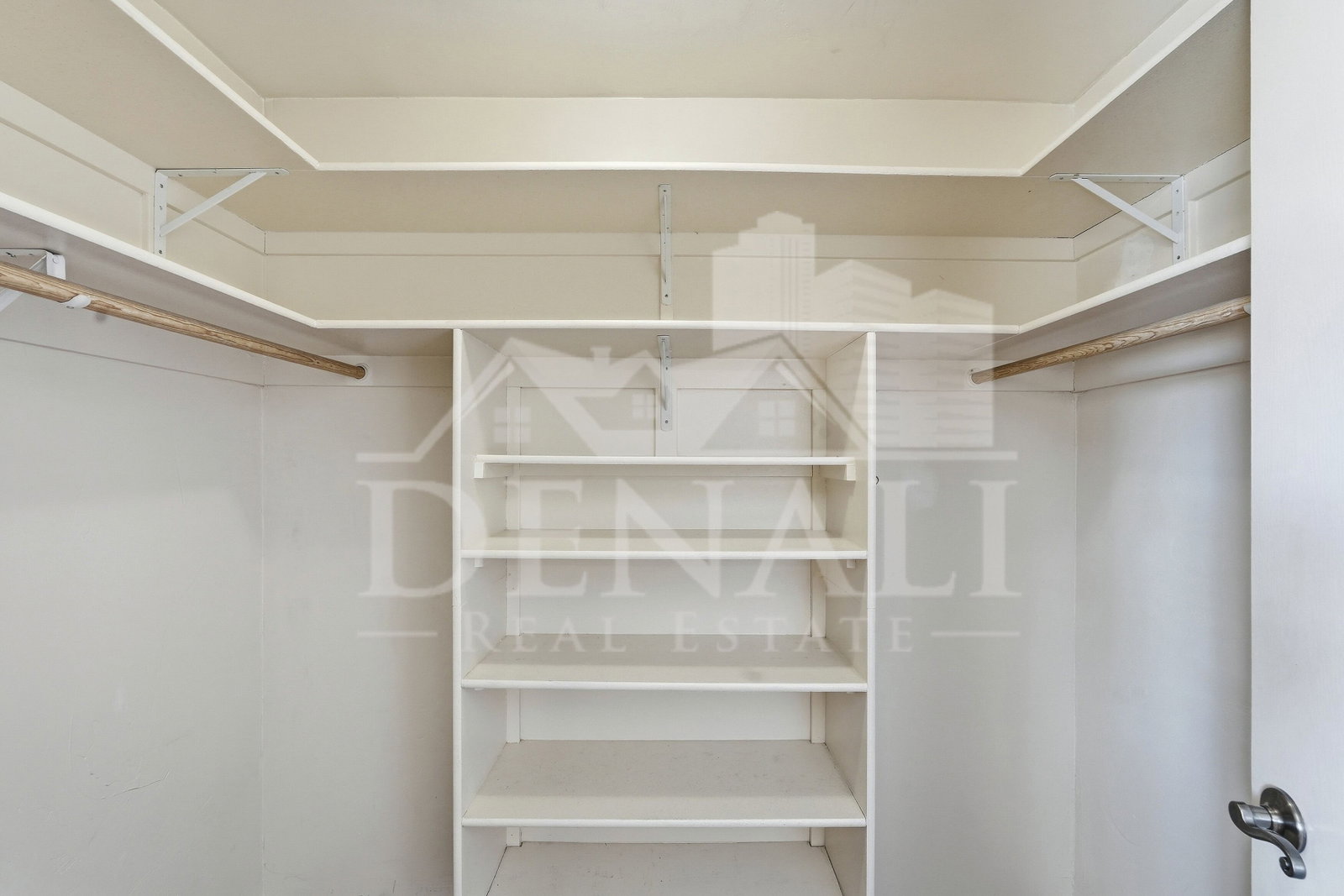 Gallery Image 19