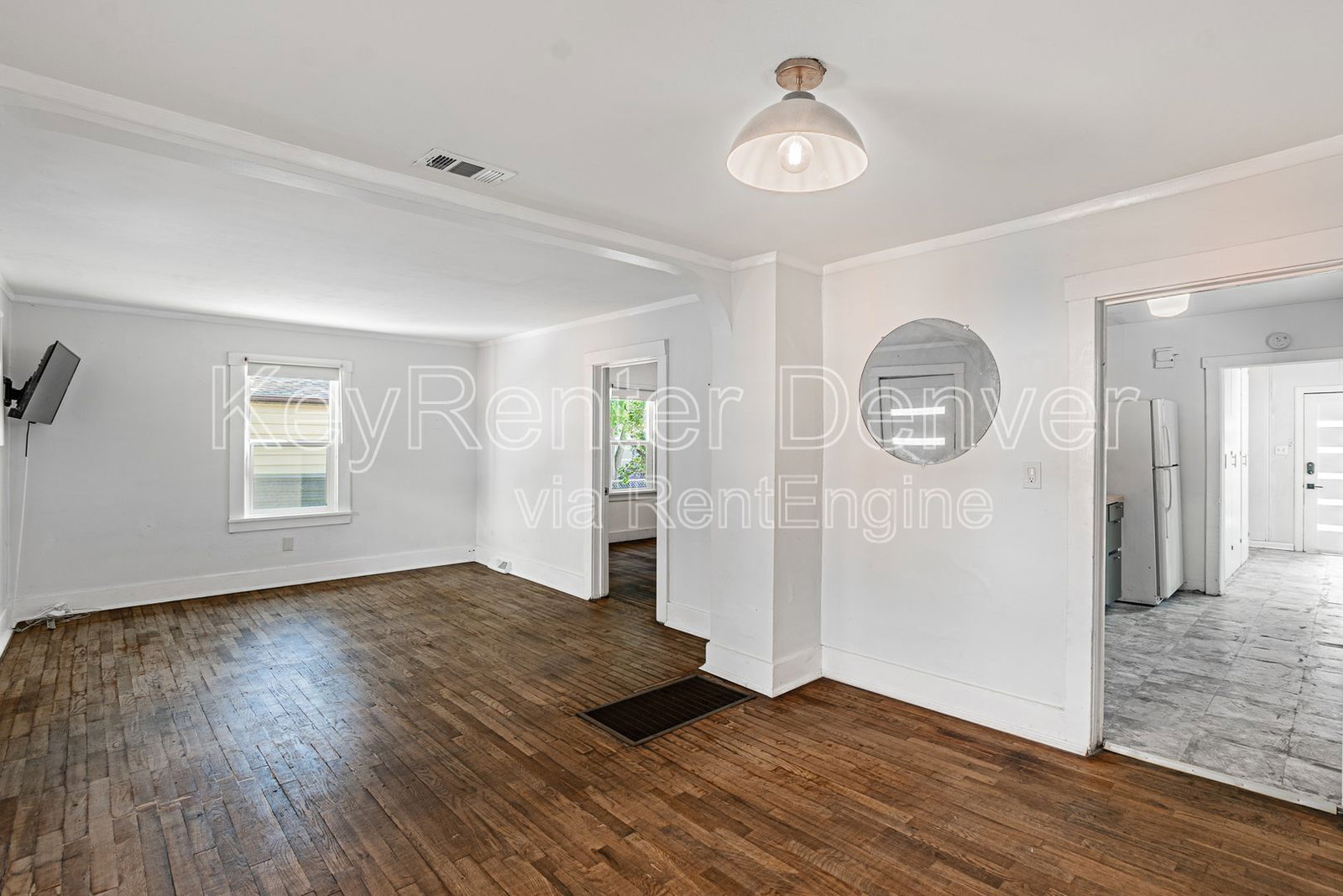Gallery Image 0