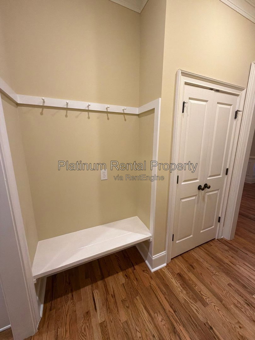 Gallery Image 16
