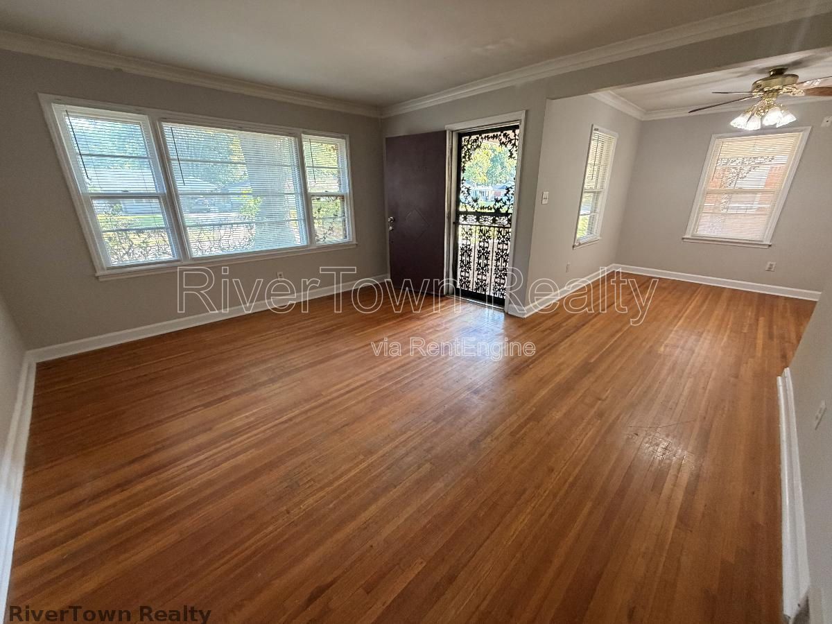 Gallery Image 18