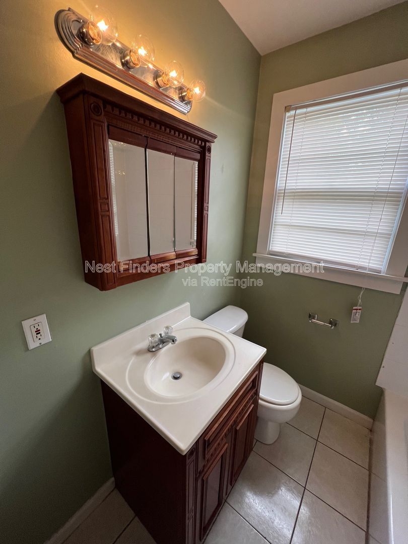 Gallery Image 16