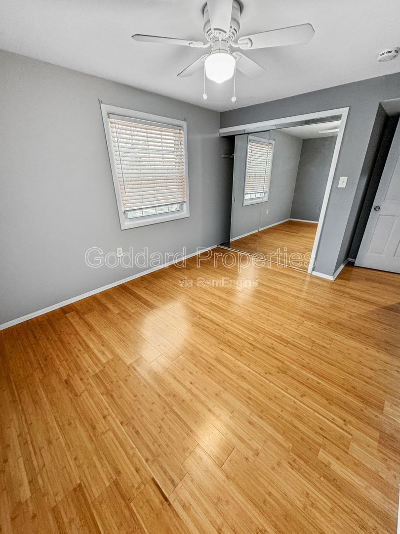 Gallery Image 17