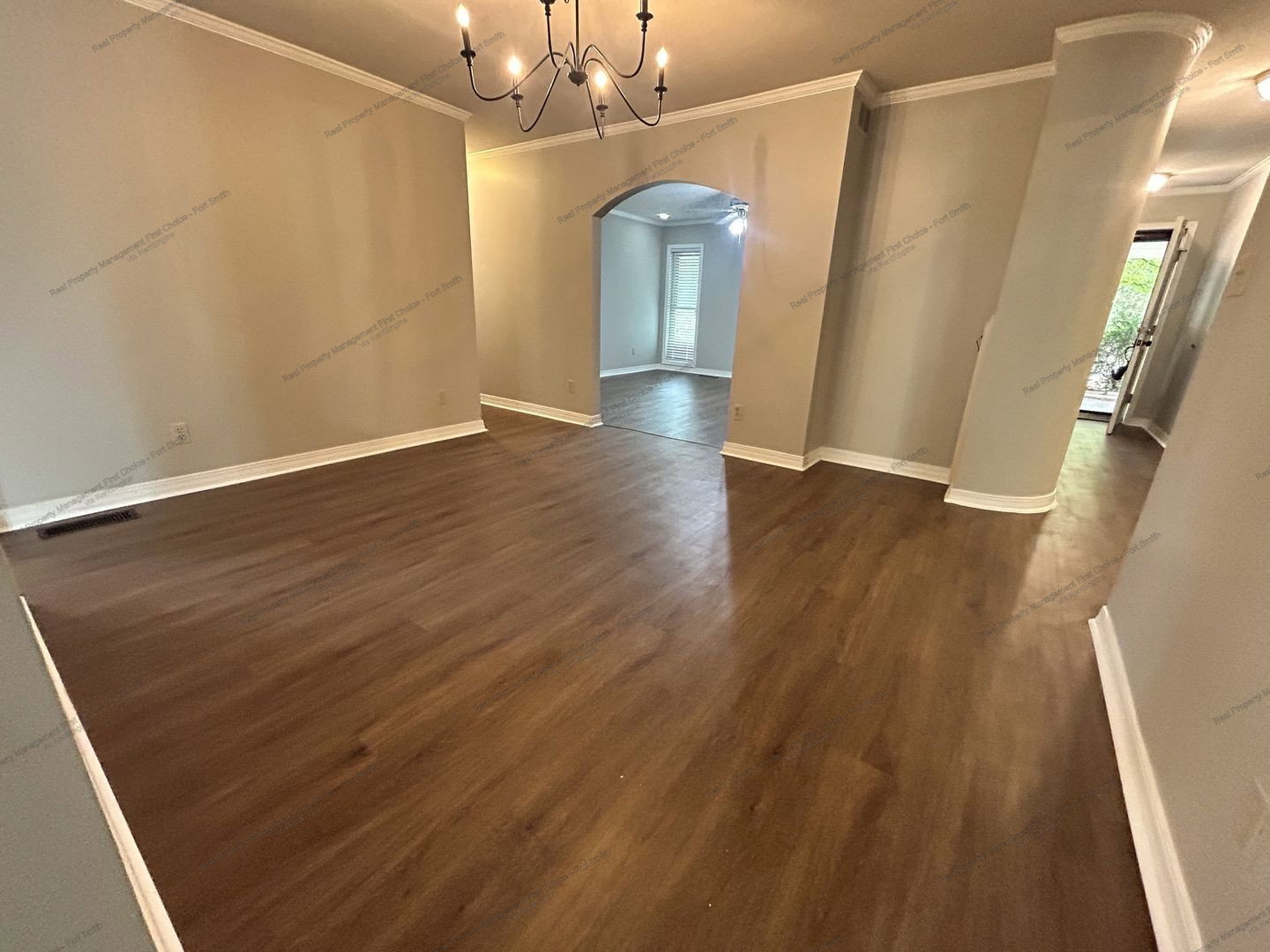 Gallery Image 16