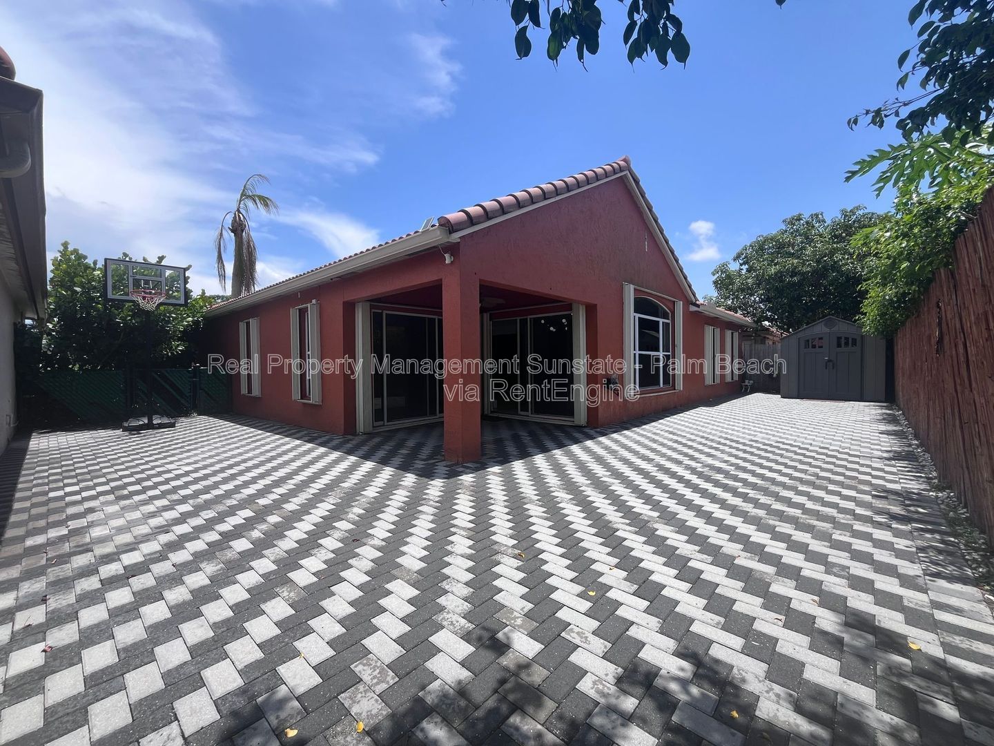 Gallery Image 16