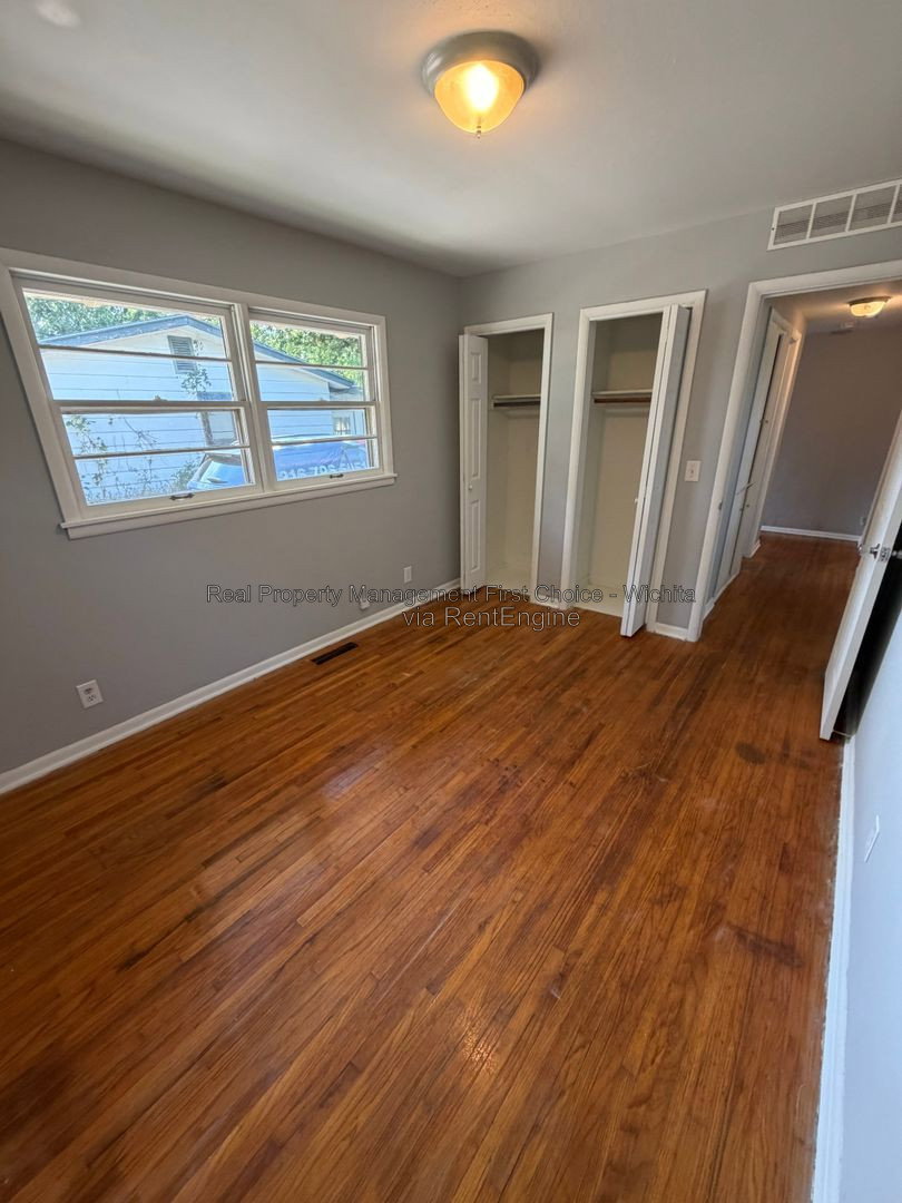 Gallery Image 17